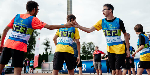 Sportler*innen bei der Leichtathletik Meisterschaft